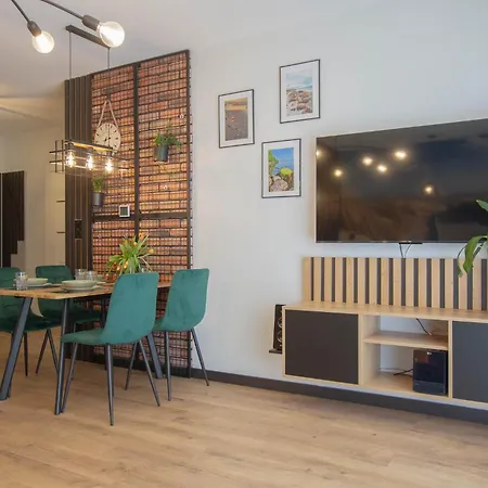 アパート Terenia *